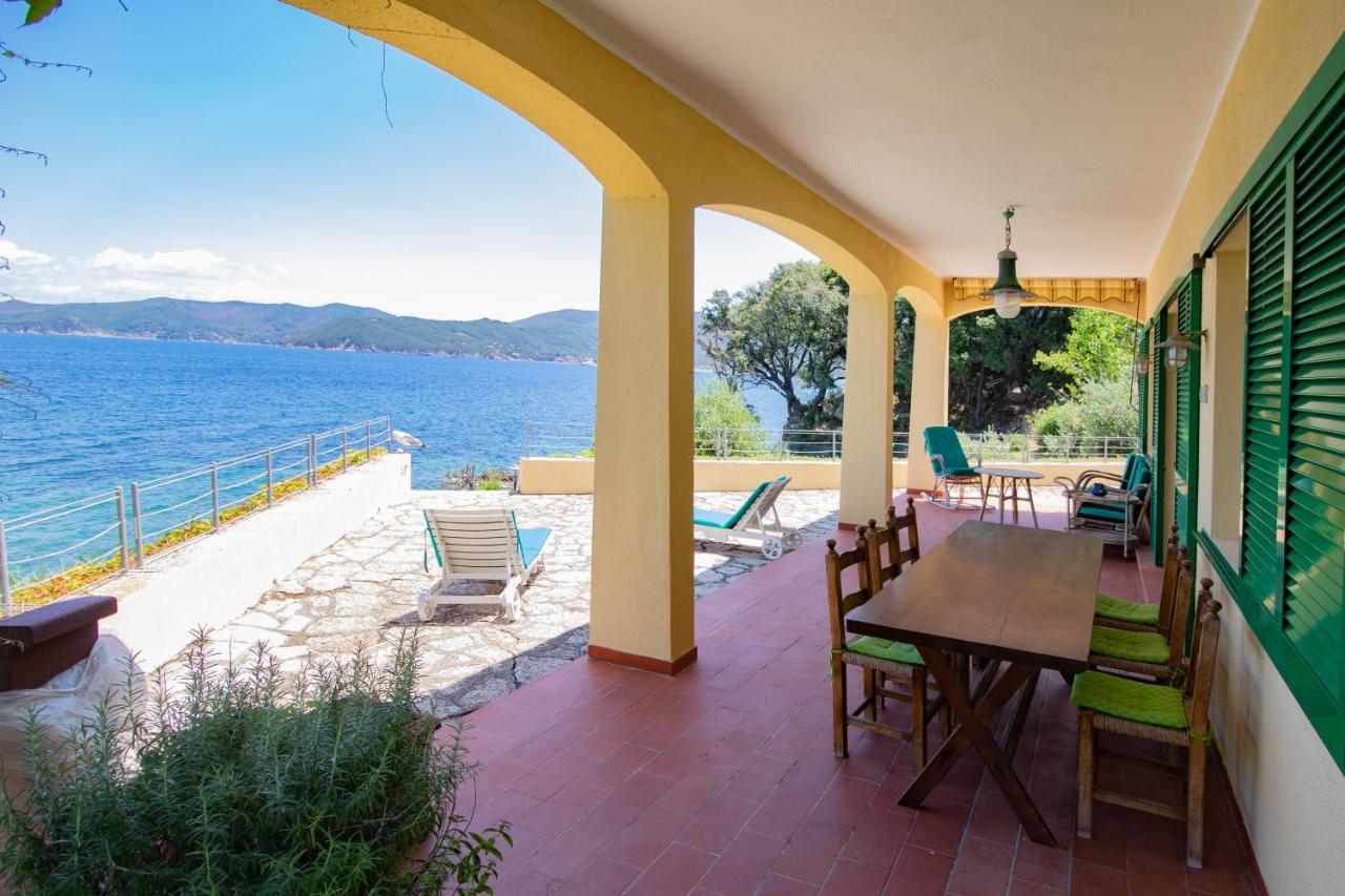 Villa Le Sprizze A Bordo Del Mare - Goelba مارتْشانا مارينا المظهر الخارجي الصورة