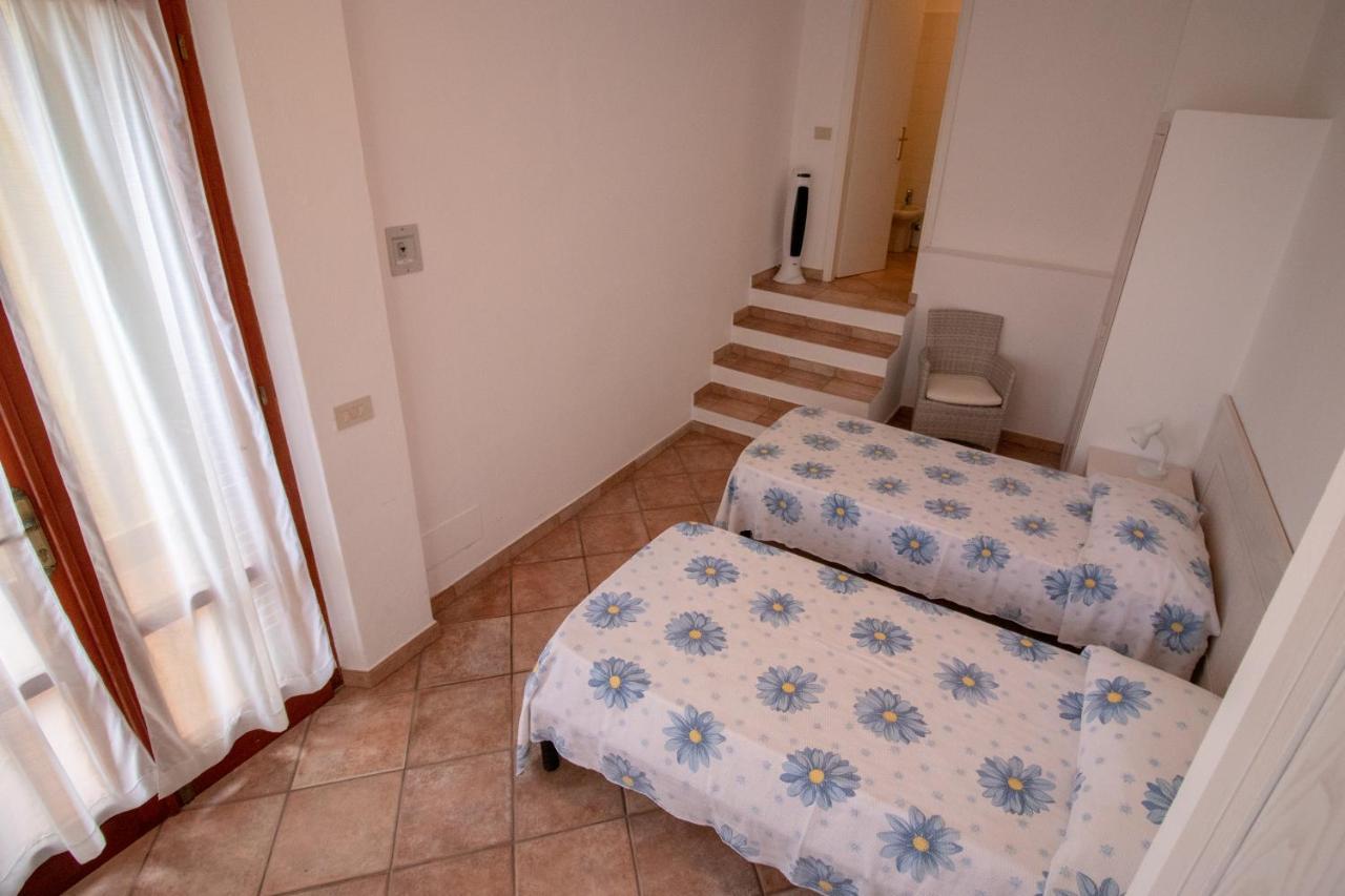 Villa Le Sprizze A Bordo Del Mare - Goelba مارتْشانا مارينا المظهر الخارجي الصورة