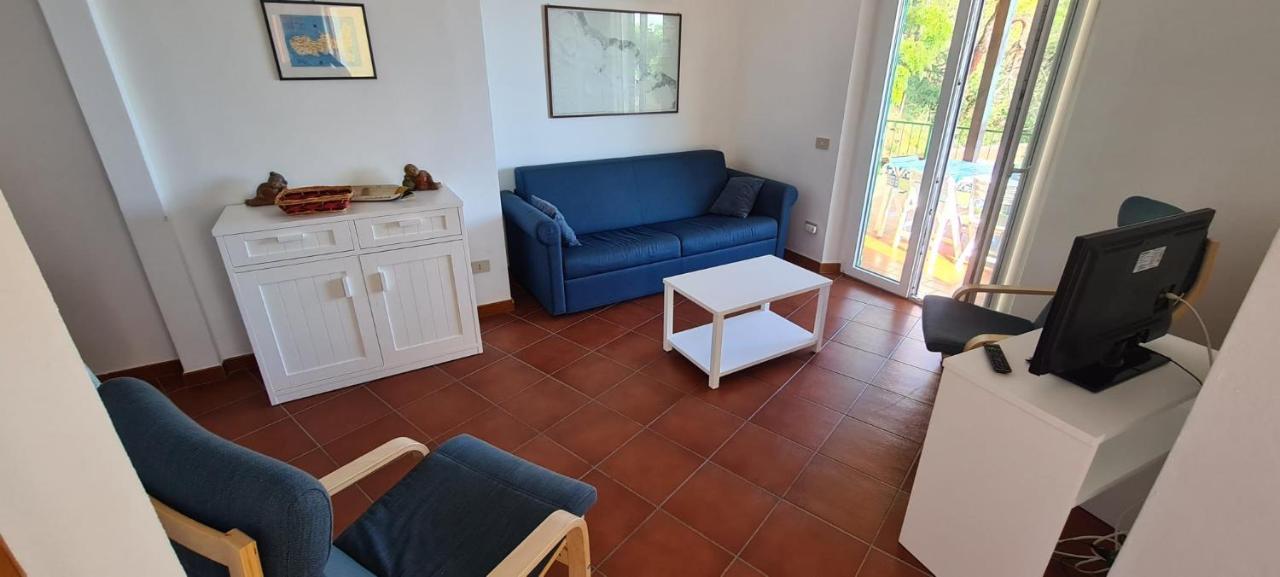 Villa Le Sprizze A Bordo Del Mare - Goelba مارتْشانا مارينا المظهر الخارجي الصورة