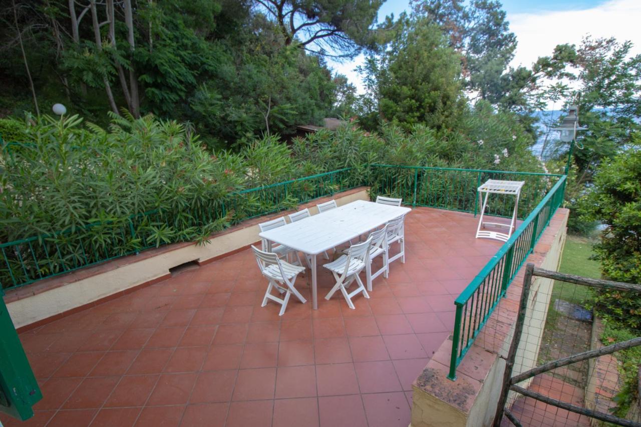 Villa Le Sprizze A Bordo Del Mare - Goelba مارتْشانا مارينا المظهر الخارجي الصورة