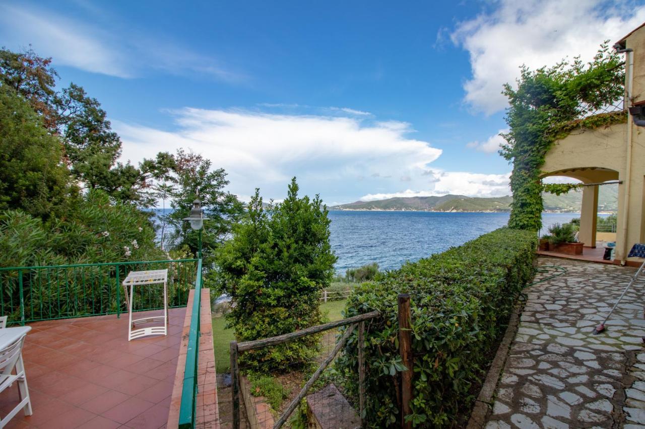 Villa Le Sprizze A Bordo Del Mare - Goelba مارتْشانا مارينا المظهر الخارجي الصورة