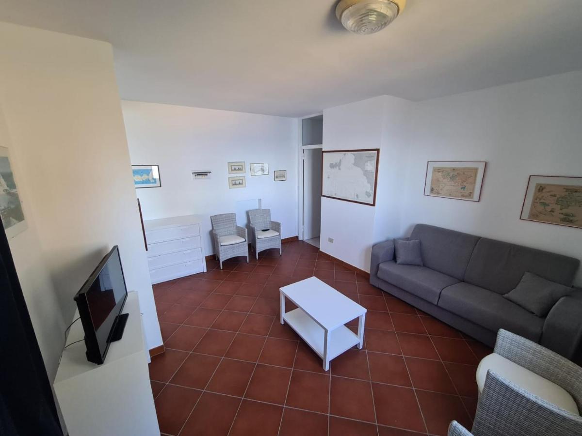 Villa Le Sprizze A Bordo Del Mare - Goelba مارتْشانا مارينا المظهر الخارجي الصورة