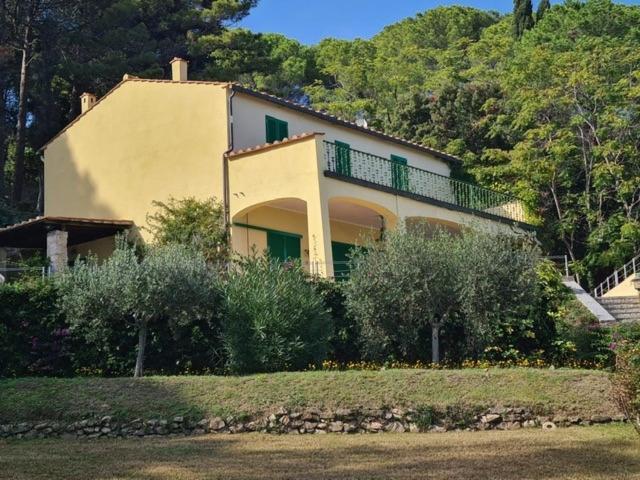 Villa Le Sprizze A Bordo Del Mare - Goelba مارتْشانا مارينا المظهر الخارجي الصورة