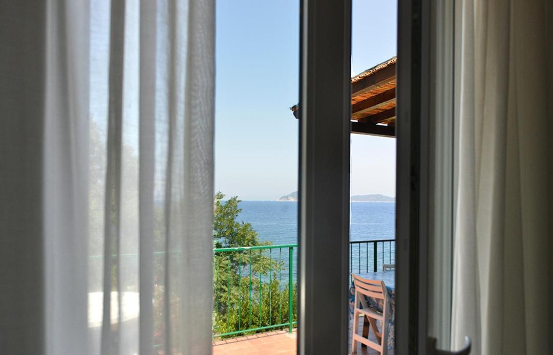 Villa Le Sprizze A Bordo Del Mare - Goelba مارتْشانا مارينا المظهر الخارجي الصورة