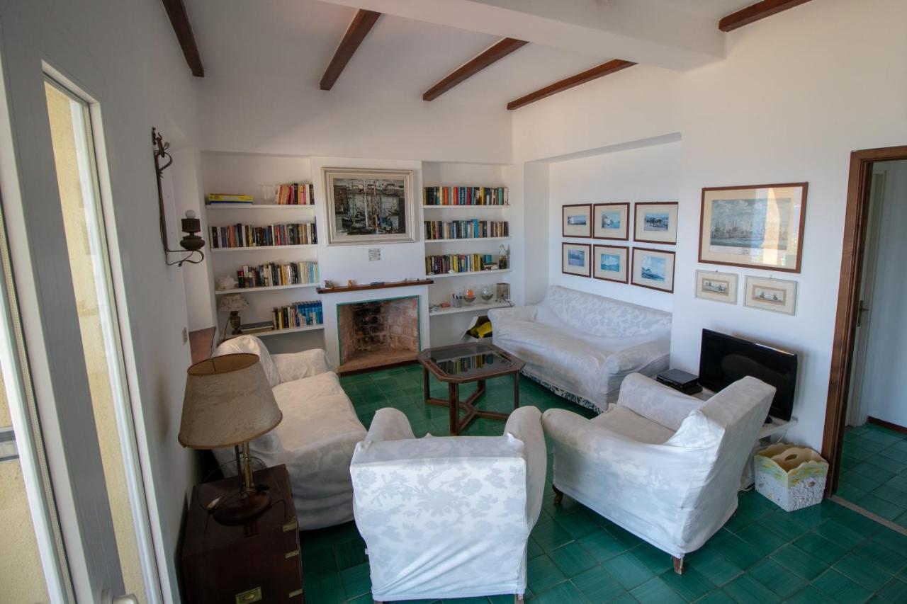 Villa Le Sprizze A Bordo Del Mare - Goelba مارتْشانا مارينا المظهر الخارجي الصورة